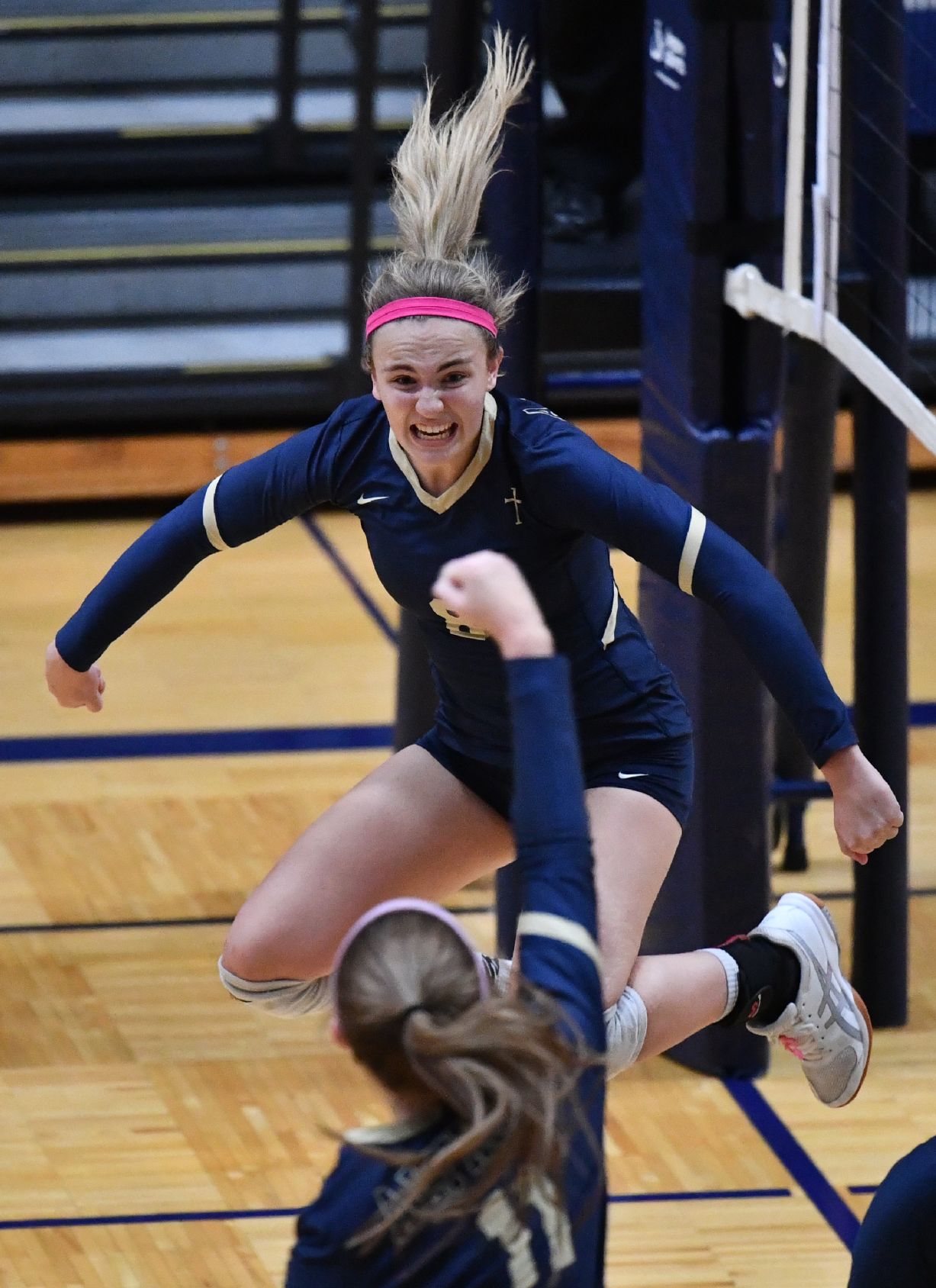 Althoff vs Minooka in 4A Volleyball Sectional Final